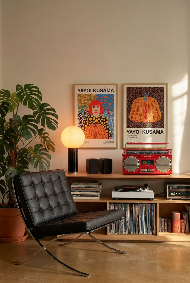Barcelona chair, Kusama, vinyl